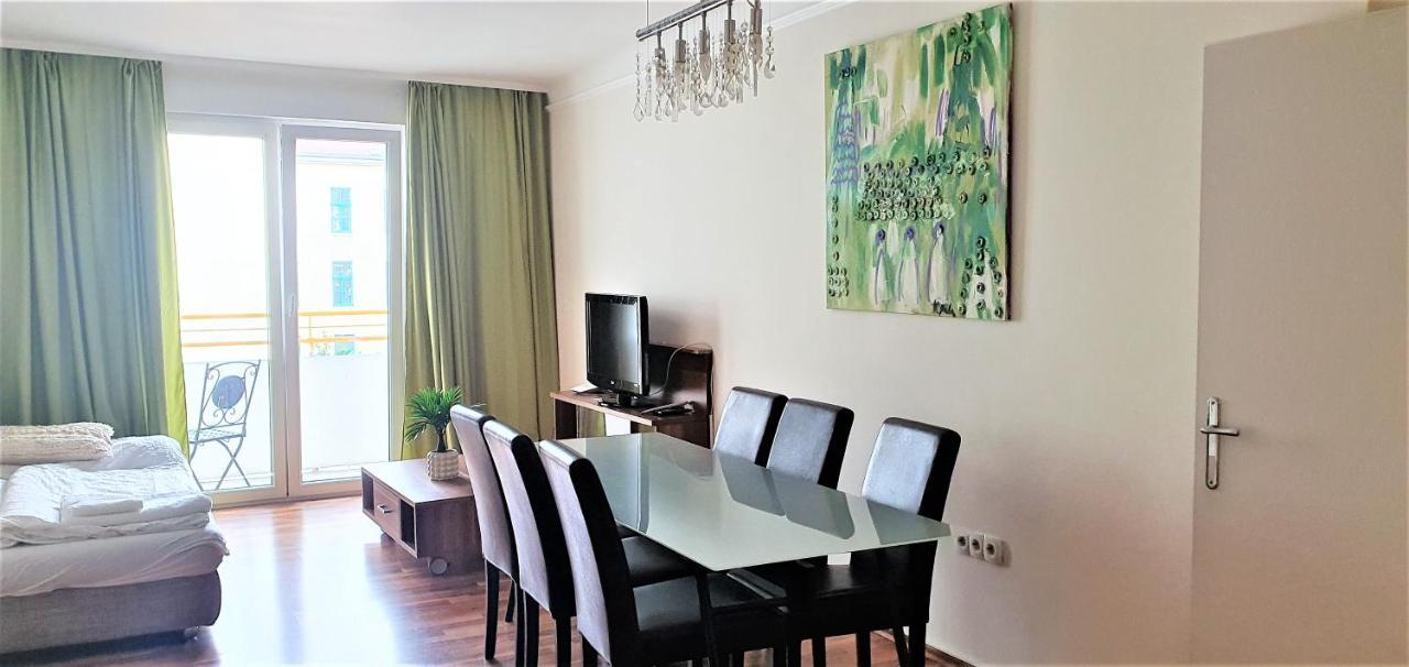 Govienna - Messe Wien Apartment Bagian luar foto