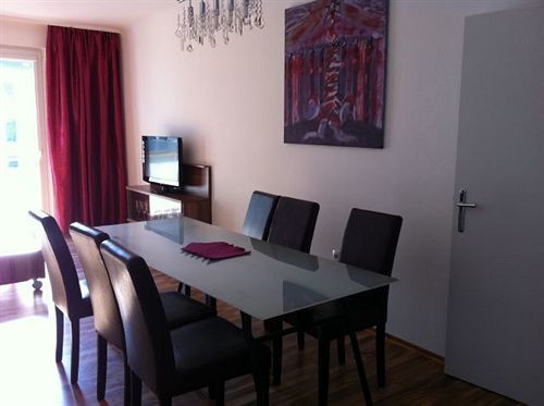 Govienna - Messe Wien Apartment Bagian luar foto